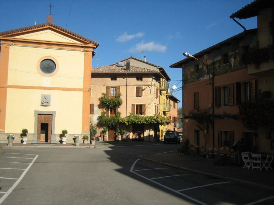 Vista da Piazza C. Battisti