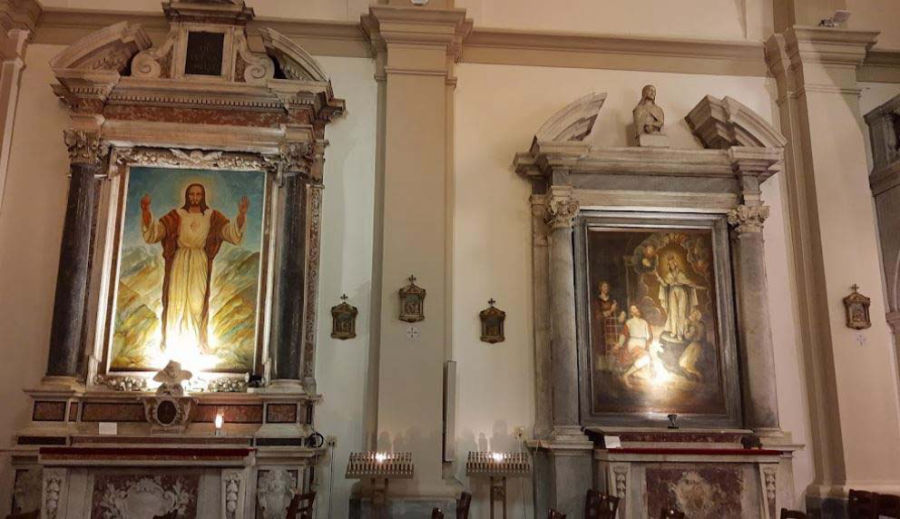 Altari sulla parete destra