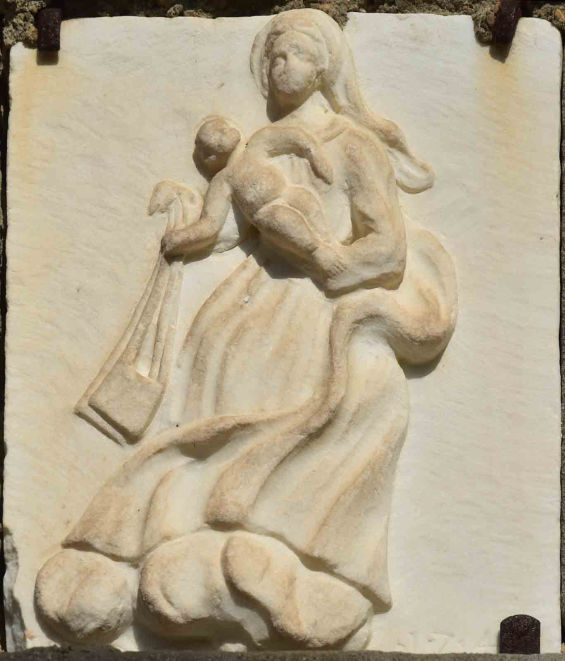 Formella della Madonna del Carmelo
