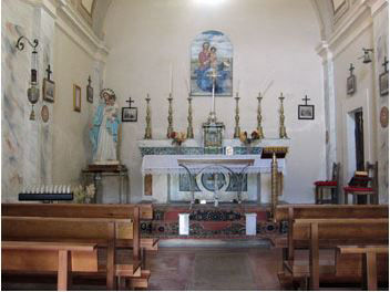 Altare con pala di Nestore Bernardi