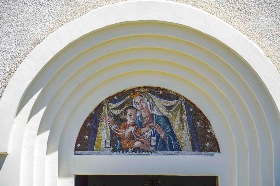 Mosaico sopra il portale